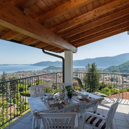 Panoramic'S Loft Appartement Verbania Buitenkant foto