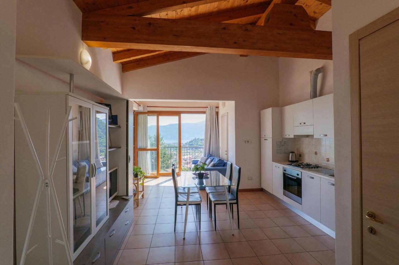 Panoramic'S Loft Appartement Verbania Buitenkant foto